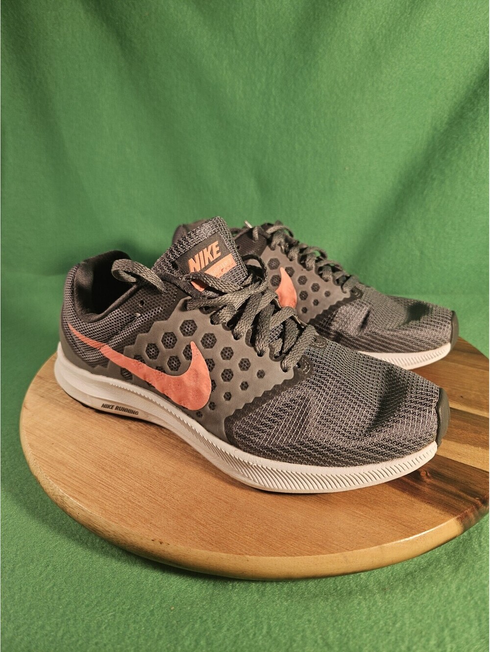 Nike Womens Downshifter 7 852466-001 Gray Running Shoes Sneakers Size 6